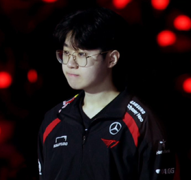 Zeus lên tiếng sau drama chuyển nhượng, cộng đồng vỡ lẽ sự thật