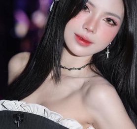 Zoom cận sắc vóc gợi cảm của Mai Dora, người xem thốt lên một câu "cay đắng"