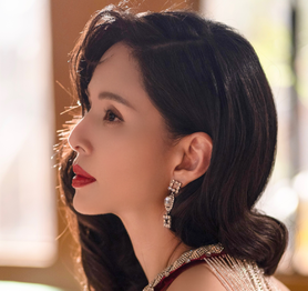 Choáng với hình ảnh hiện tại của Tiểu Long Nữ trong Thần Điêu Đại Hiệp, 58 tuổi nhưng vẫn nhìn như gái đôi mươi