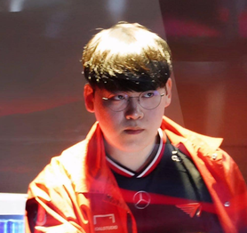 Fan T1 "dậy sóng" vì một phát hiện mới đầy bất ngờ, nghi vấn Gumayusi bị xem là "cừu đen"