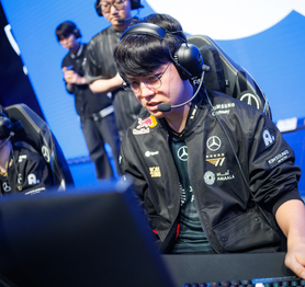 Giữa lúc khó khăn, Gumayusi vẫn có động thái động viên người hâm mộ T1