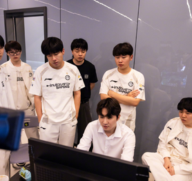 Nghi vấn LPL tung "sức mạnh tình bạn" để vô địch CKTG 2025