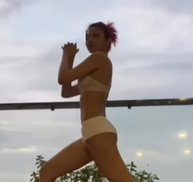 Ăn mặc phản cảm tập yoga rồi đăng clip, hot girl bất chấp chiêu trò để "câu view, câu like"?