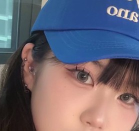 Chỉ đi bộ mỗi ngày, hot girl thu về hơn 1 triệu người theo dõi