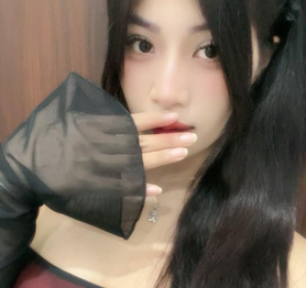 Đô vật Anh Thơ trổ tài lắc hông TikTok, fan nam trầm trồ không ngớt