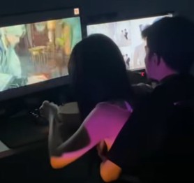 Khoe video tình tứ với hot girl, nam streamer khiến 500 anh em FA "khóc thét"