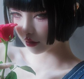 Cosplay gái Nhật, Mai Dora xuất hiện với diện mạo lạ lẫm, fan nam ganh tỵ hết mực với Văn Tùng
