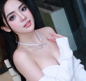 Không nhận ra nữ streamer từng khóc "ăn vạ" trên sóng, giao diện hiện tại gợi cảm khó cưỡng