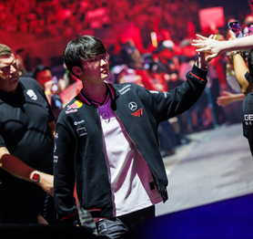 T1 thông báo "tin vui" cho fan Việt khiến cộng đồng bùng nổ