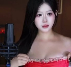 Hết mình vì quà donate, nữ streamer nhảy quá sung, mất kênh sau pha "cống hiến" quá đà!