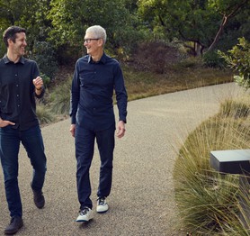 Tim Cook trở thành Chủ tịch Điều hành của Apple, John Ternus kế nhiệm trở thành CEO của Apple