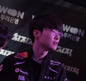 Khác biệt quan trọng bậc nhất giữa T1 và HLE chính là Faker