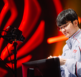 Faker để ngỏ tương lai