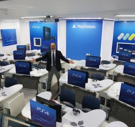 Xuất hiện lớp học dạy... chơi game PlayStation