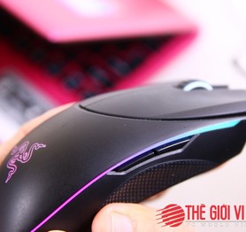 Cận cảnh chuột chuyên game 'hàng hiệu' Razer Diamondback