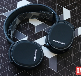 Chiêm ngưỡng bộ đôi đồ chơi SteelSeries đang rất hot tại Việt Nam