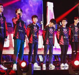 Riot giới thiệu PVB trên trang chủ: "Giao tranh liên tục như URF, toàn bộ đội tuyển đều có thể bùng nổ và tỏa sáng"