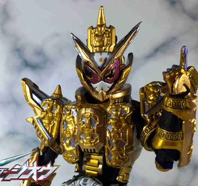 Cảnh sát Thượng Hải tóm gọn lô hàng 1 triệu đồ chơi lậu, hãng đồ chơi "xịn" gửi tặng luôn Gundam mạ vàng