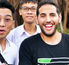 Mua cả cửa hàng quần áo tặng người Việt, Pewpew và Nas Daily nhận cơn mưa chỉ trích: Dàn dựng kịch bản, sai ý nghĩa...