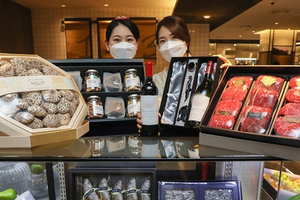 Biếu quà Tết chịu chơi như giới siêu giàu Hàn Quốc: Thịt bò lên tới 47 triệu, loại cá đặc sản giá hơn 70 triệu vẫn “đắt như tôm tươi”