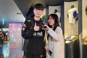 Faker check-in nằm trong "dì Mai", người theo dõi VCS đánh giá "đắng lòng" về cả hai