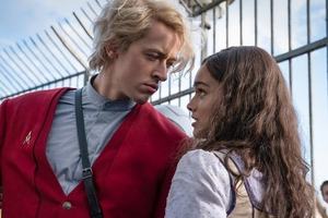 The Hunger Games chính thức quay trở lại với trailer đầu tiên của "The Ballad of Songbirds & Snakes"