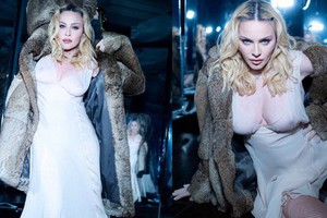 Bộ ảnh 18+ nhức mắt của Madonna ở tuổi 67