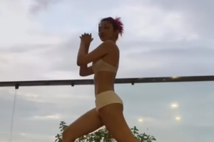 Ăn mặc phản cảm tập yoga rồi đăng clip, hot girl bất chấp chiêu trò để "câu view, câu like"?