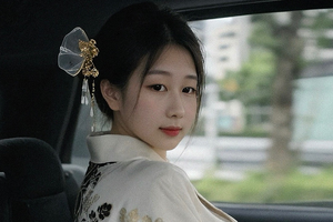 Tung khoảnh khắc chơi đùa với "khỉ", hot girl bất ngờ viral khắp MXH