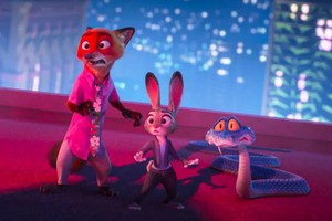 Cơn sốt kinh hoàng từ Zootopia 2: Fan cuồng Trung Quốc đổ xô săn lùng rắn độc làm thú cưng