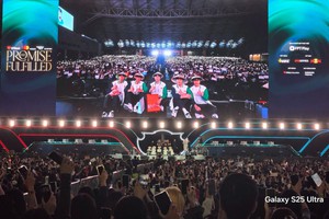 Khi đi xem T1 mà không biết màn hình này là gì, tôi hỏi AI