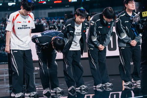 Cộng đồng LPL soi ra TES đã "tự hủy" tại CKTG 2025 từ trước cả khi gặp T1