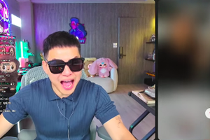 Trò chuyện qua mạng, Rambo bất ngờ gặp "thứ không nên thấy", suýt sập livestream vì… "vi phạm nền tảng"