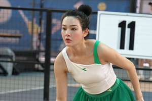 Hiền Hồ gây chú ý với visual hiện tại trên sân pickleball, hình ảnh "búp bê" yếu đuối ngày nào đã trôi vào dĩ vãng?