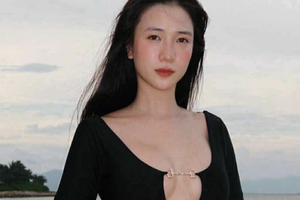 "Hot girl bế giảng" khoe sắc vóc thăng hạng, body chuẩn từng cen-ti-mét trong trang phục một mảnh