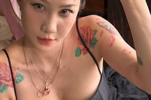 Alicia Meow "lột xác" ngoạn mục sau tái xuất, khuynh đảo cộng đồng mạng