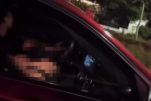 Vụ "clip đôi nam nữ thân mật trong xe Mercedes" ở Ninh Bình: Sở Văn hóa Thể thao vào cuộc