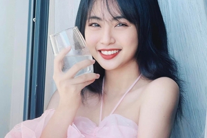 "Nữ thần" Esports đình đám tái xuất, sức hút bùng nổ sau một năm vắng bóng các giải đấu