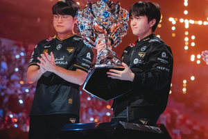 Keria khen ngợi đồng đội cũ hết lời nhưng vẫn không quên "người mới" của T1