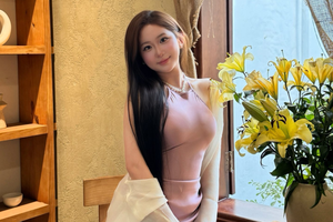 "Dịu keo" với bộ ảnh đón Tết sớm của nữ TikToker xinh đẹp, không cần caption vẫn khiến người xem đổ "rần rần"