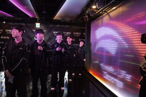 Gumayusi đồng thời nhắc về cả T1 lẫn HLE sau chiến thắng trước BRO