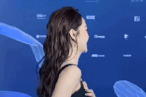 Mỹ nhân Việt là “sách giáo khoa thời trang” đầu tiên của Việt Nam: Visual đi trước thời đại, người đẹp cuốn giẻ cũng đẹp