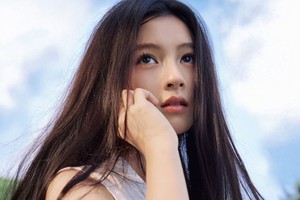 Nữ sinh 15 tuổi nhìn như lai giữa Lưu Diệc Phi với Trương Bá Chi, cả MXH còn tưởng AI 100%