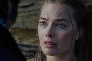 Margot Robbie hé lộ Đồi Gió Hú 2026 sẽ ngập cảnh nóng, fan nguyên tác phẫn nộ vì tác phẩm tâm lý nặng nề lại ngập tràn hơi thở "nóng bỏng"
