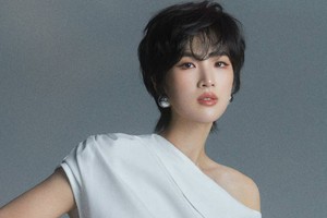 "Công chúa Huawei" đóng phim cổ trang: Khi ái nữ tỷ phú quyết tâm xóa mác bình hoa