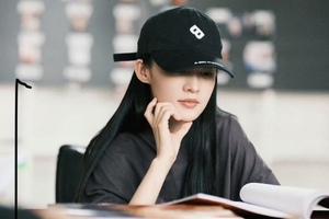 10 nữ thần mặt mộc đẹp nhất Trung Quốc: Địch Lệ Nhiệt Ba xếp sau Vương Sở Nhiên, hạng 1 soi cả ngày không ra khuyết điểm