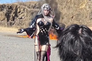 Hậu trường "cháy nổ" từ một buổi chụp hình của nữ coser nổi tiếng, đầu tư cỡ này bảo sao không khiến người xem mê mẩn?