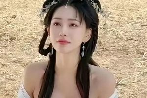 Nữ diễn viên bị sàm sỡ