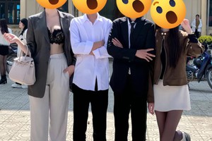 Ăn mặc phản cảm ở trường học, cô gái khiến cộng đồng mạng không khỏi bức xúc