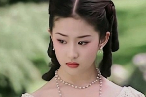 Từng có một mỹ nhân mới 14 tuổi vào vai tiểu thư kiêu kỳ, khí chất sang chảnh ấy đến nay vẫn là chuẩn mực khó vượt qua